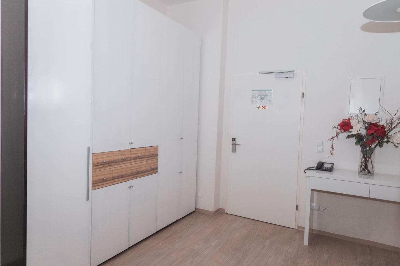 Pension A Und A Vienne Extérieur photo
