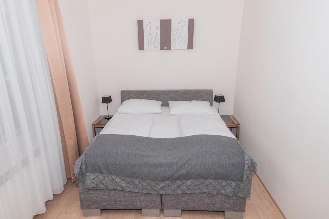 Pension A Und A Vienne Extérieur photo